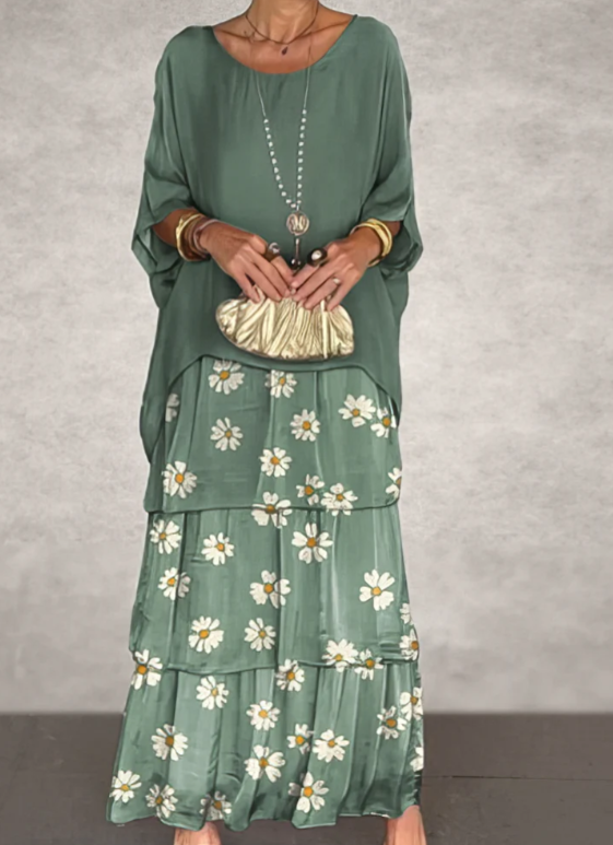 CAROLINE ELEGANT FLOWING MAXI DRESS