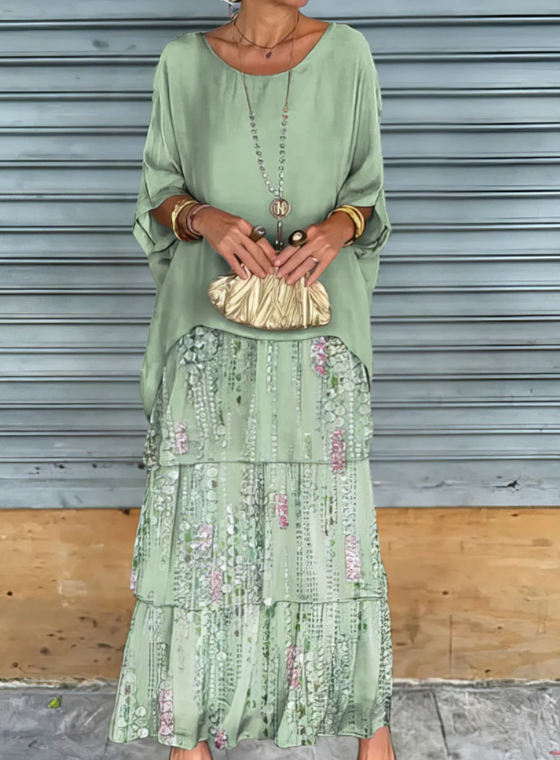 CAROLINE ELEGANT FLOWING MAXI DRESS