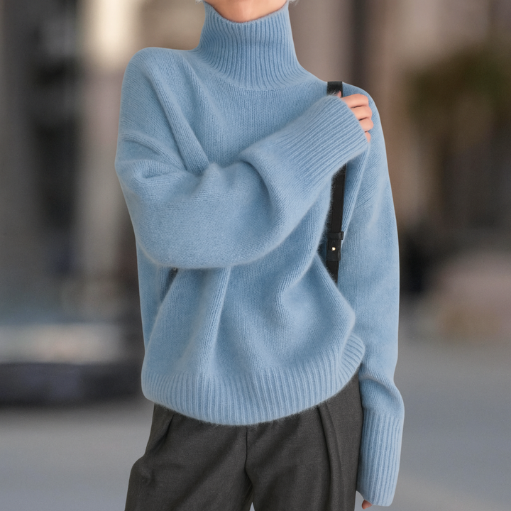 VIOLETTA COZY TURTLENECK SWEATER