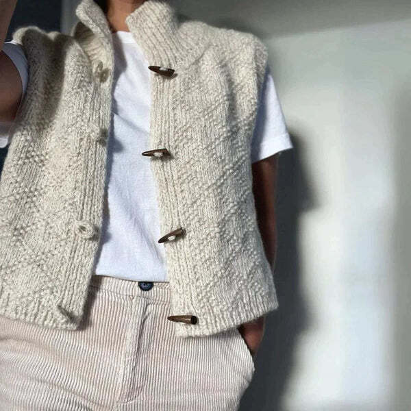VENICE COZY STAND-COLLAR KNIT VEST